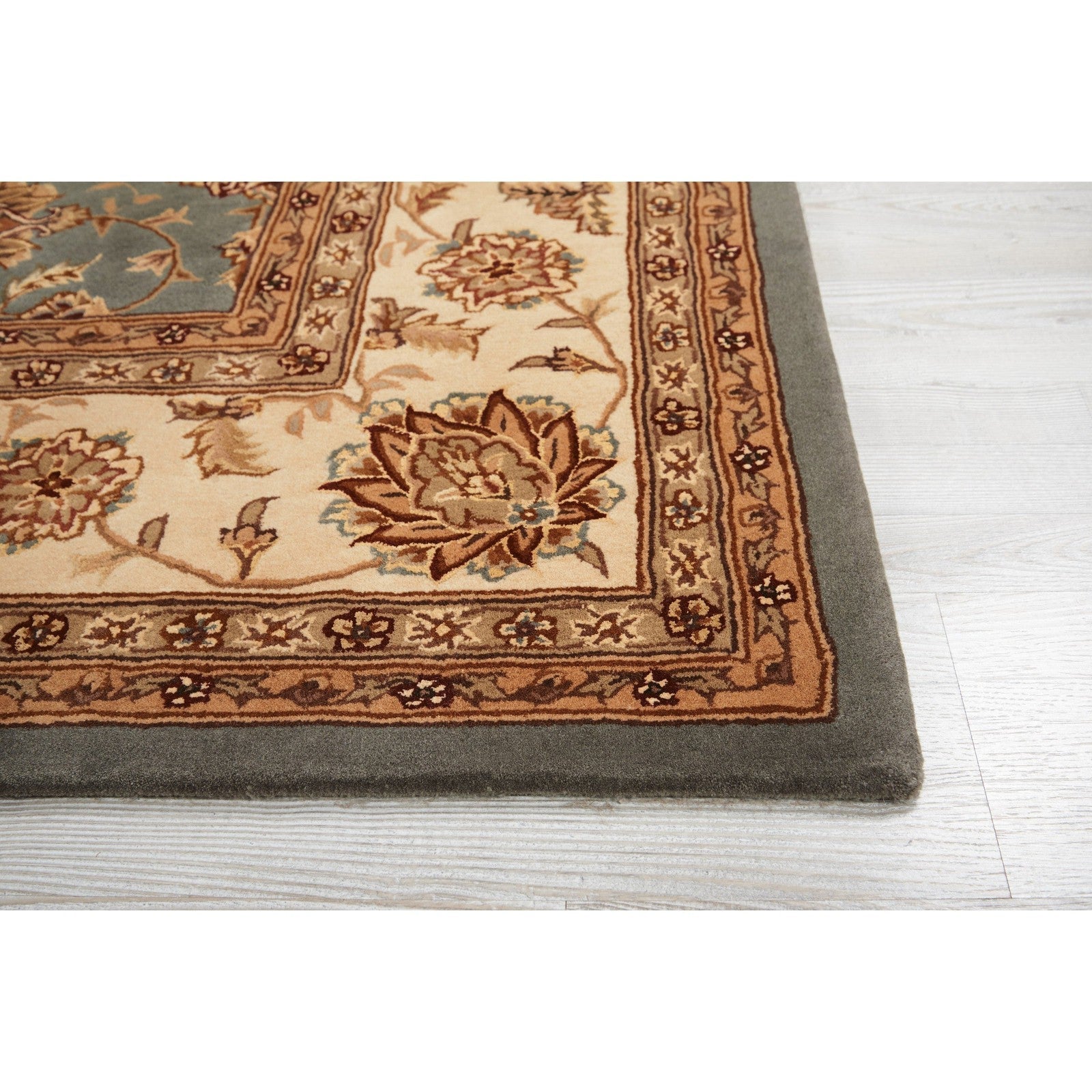 Nourison 2000 2210 Traditional Indoor Rug