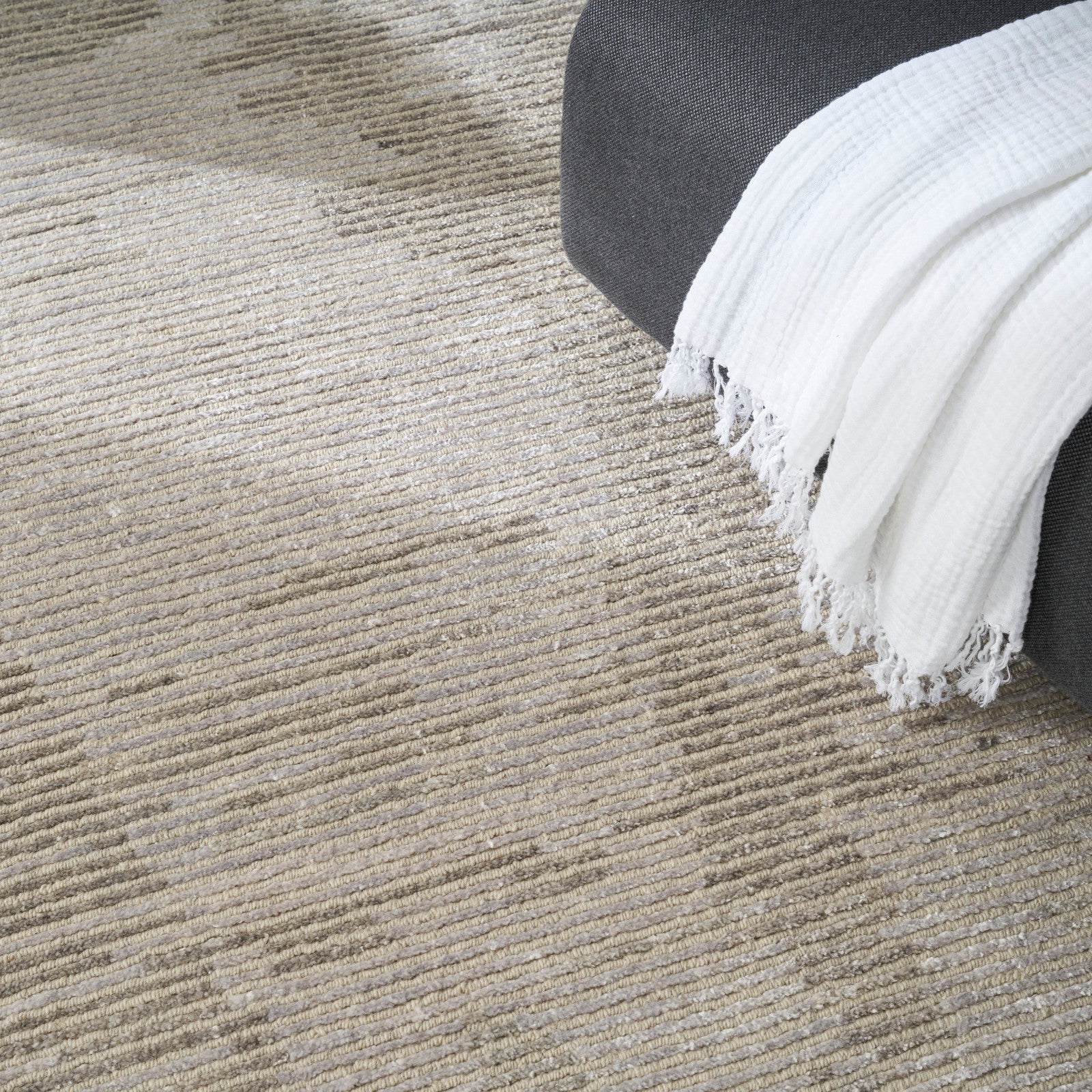Nourison Ellora ELL01 Modern Indoor Rug