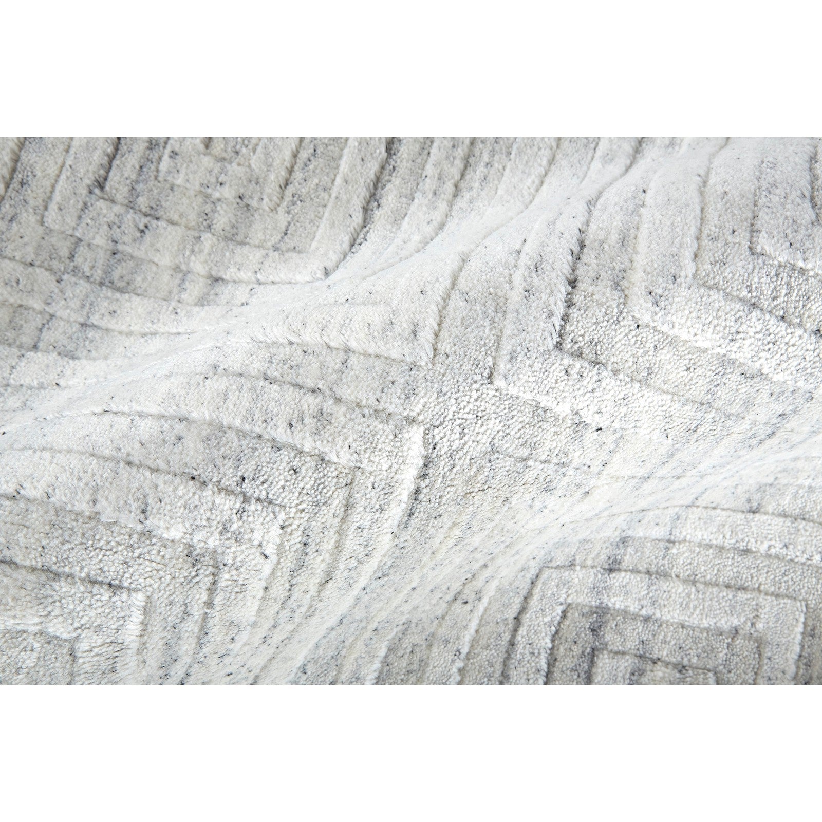 Feizy Redford 8670F Transitional Solid in White/Silver