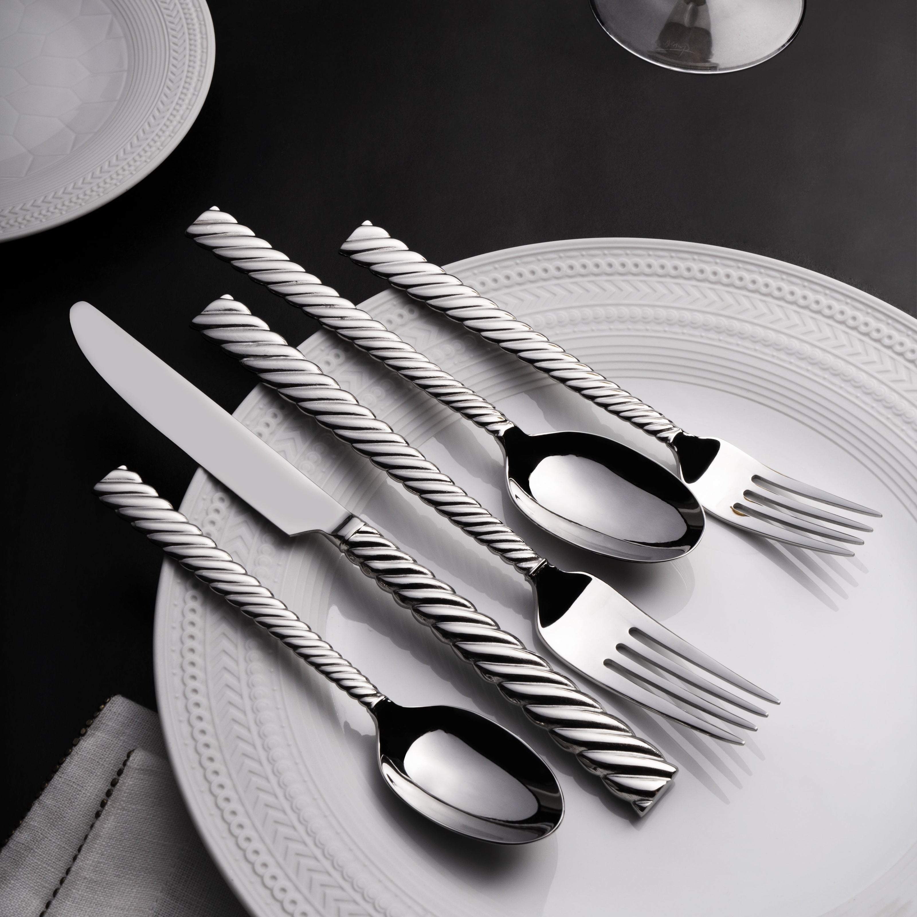 Michael Aram Twist 5 Piece Flatware Set