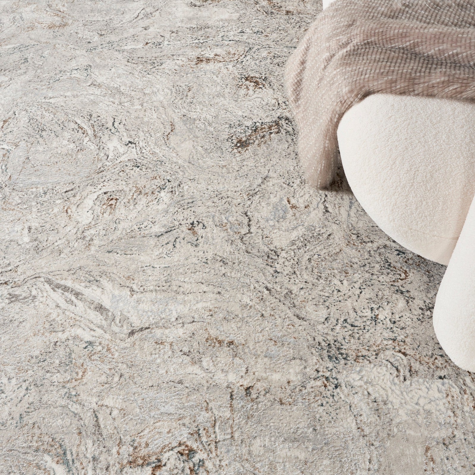 Nourison Glitz GLZ20 Modern Indoor Rug