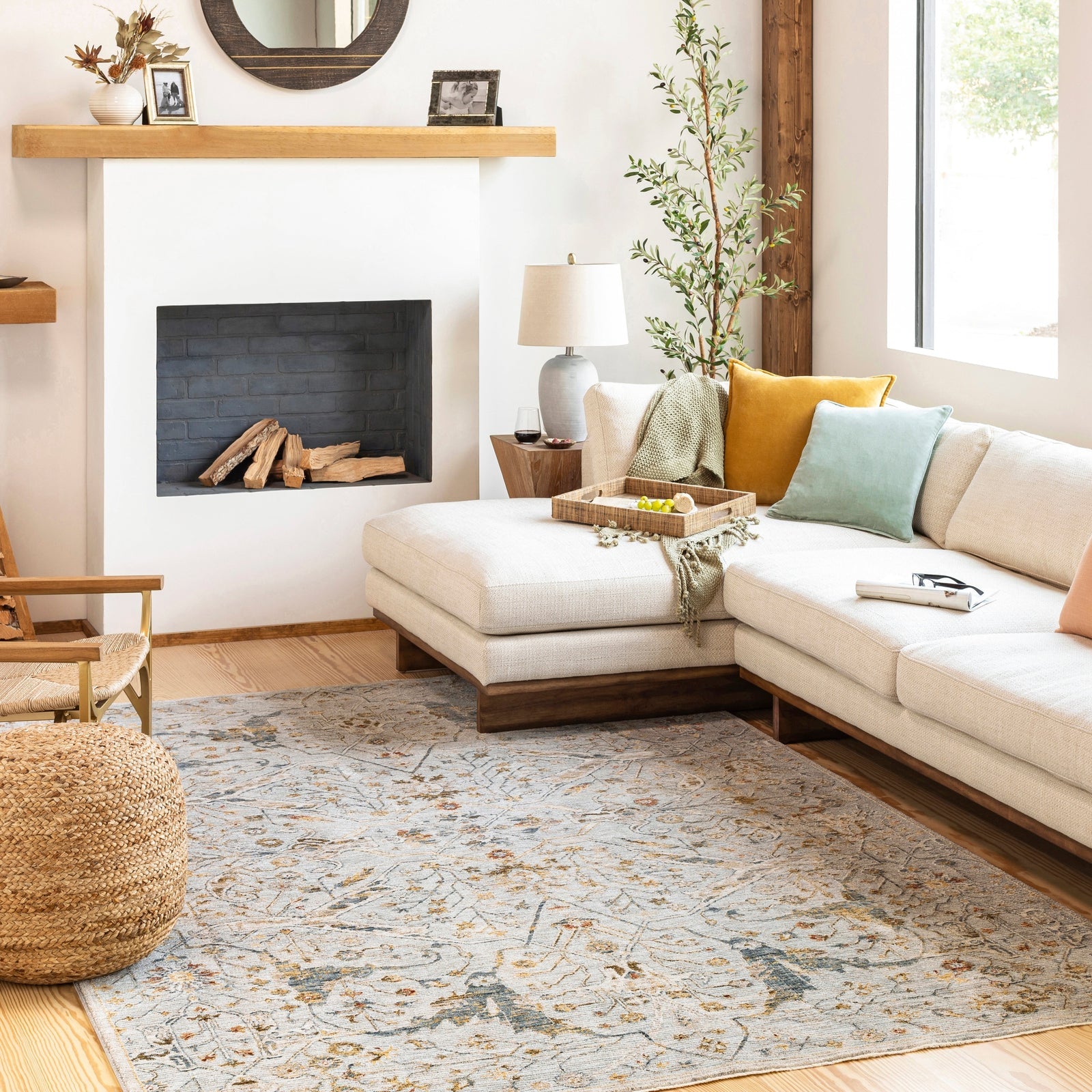 Livabliss by Surya Reina REN-2301 Rug