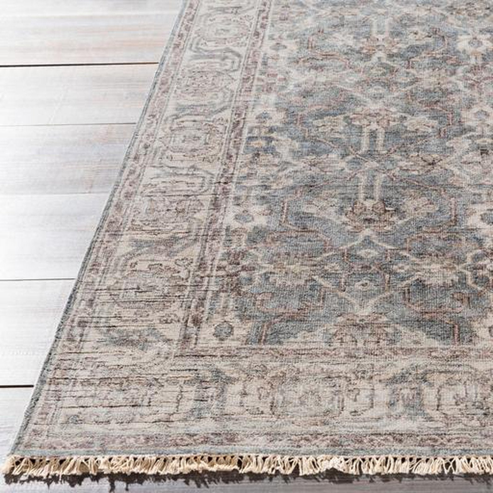 Surya Theodora Rug