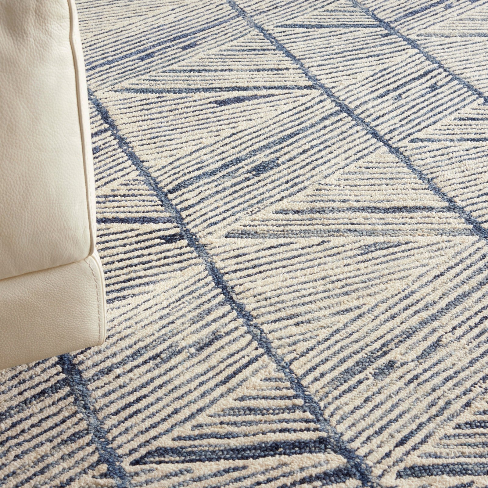 Nourison Colorado CLR01 Modern Indoor Rug