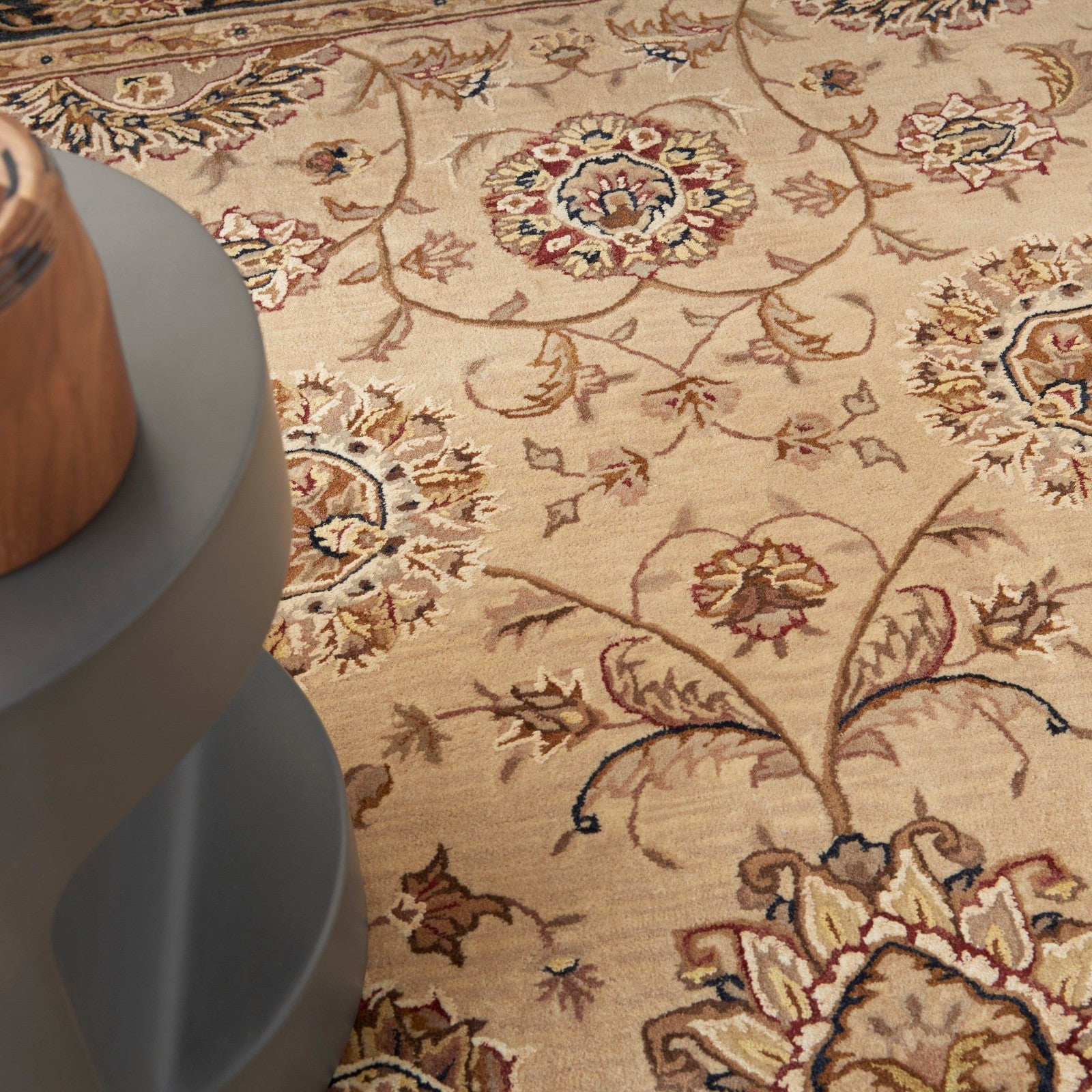 Nourison 2000 2207 Traditional Indoor Rug