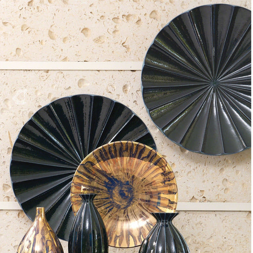 Global Views Fluted Charger-Ink