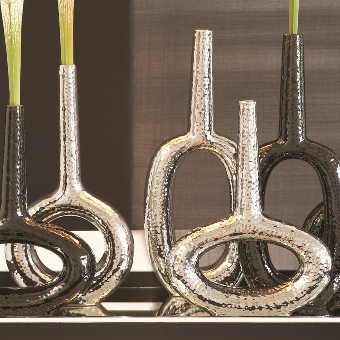 Global Views Keyhole Vase-Silver