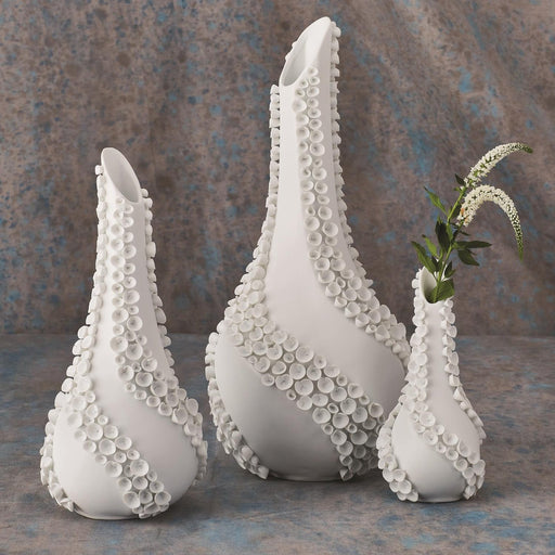 Global Views Barnacle Vase-Bisque White