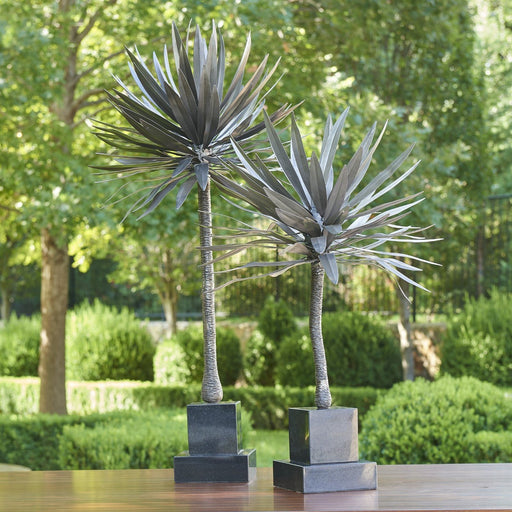 Global Views Flora Sculpture